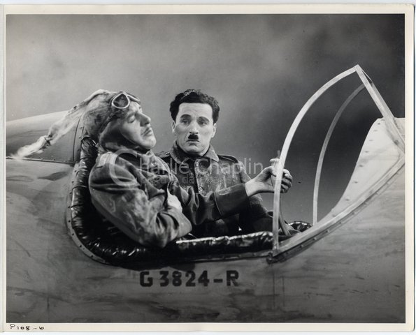 Reginald Gardiner and Chaplin in The Great Dictator