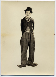Little_tramp_portrait_from_the_circus_medium
