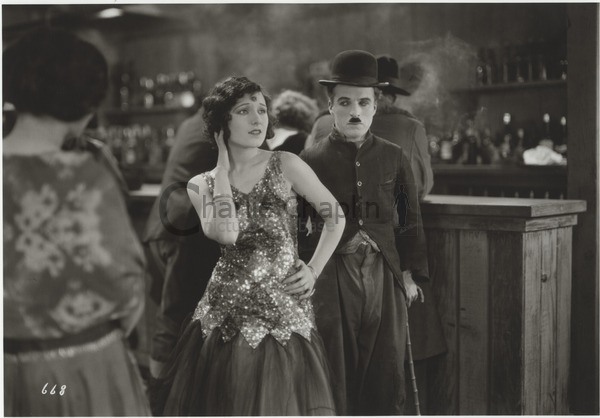 Georgia Hale and Chaplin in The Gold Rush