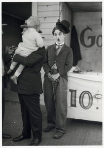 Circus_hot_dog_scene_c_medium