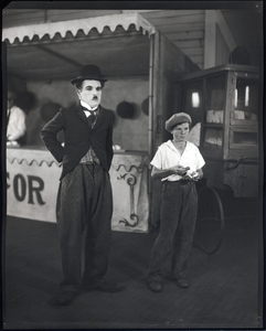 Circus_hot_dog_scene_f_medium