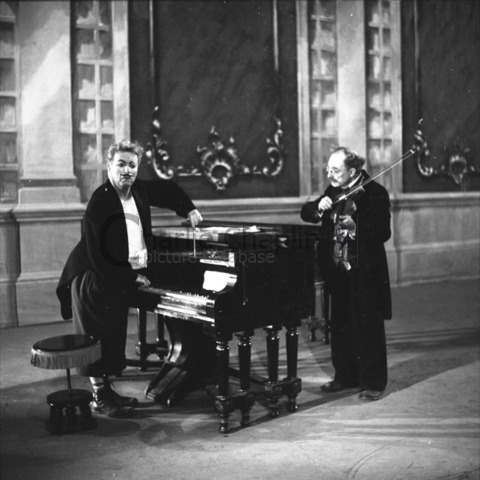 Charlie Chaplin and Buster Keaton in Limelight, 1952