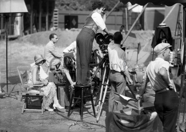 Chaplin sur le tournage du Cirque