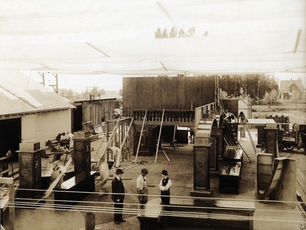 Construction of the set of The Floorwalker, 1916